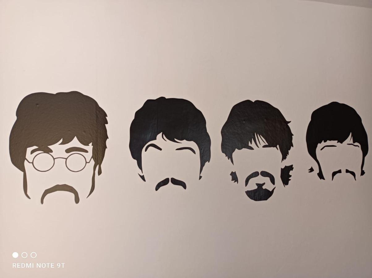 Casa Beatles Del Valle Pinos del Valle 外观 照片